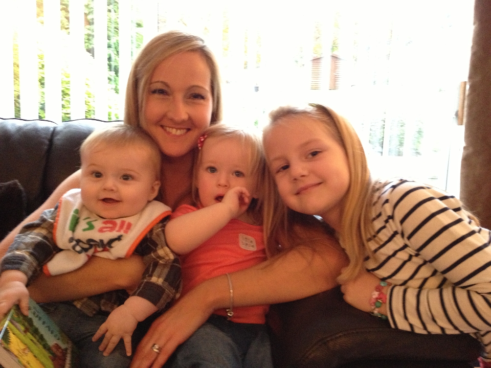 2012-10-28 15.42.38 Archie, Gemma, Eva and Amelie