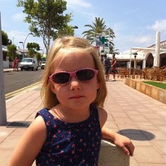 Amelie 232